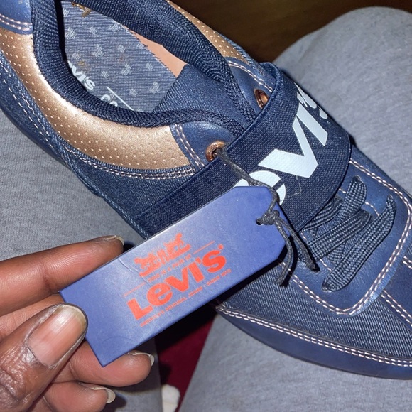 Levi’s Comfort - Picture 6 of 7